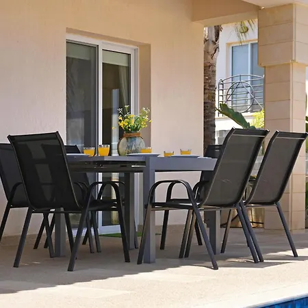 Angelina - 300m From Kapparis *