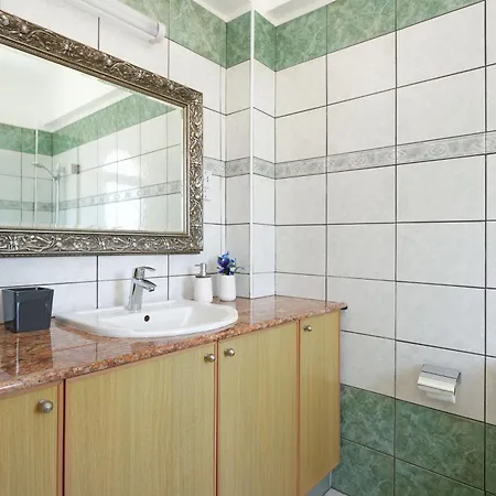 Angelina - 300m From Kapparis パラリムニ