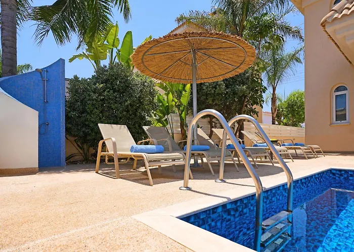 Angelina - 300m From Kapparis *