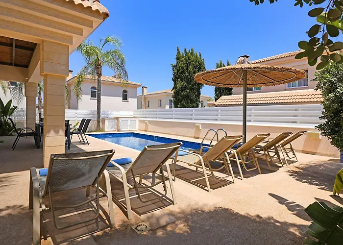 Angelina - 300m From Kapparis Vila *