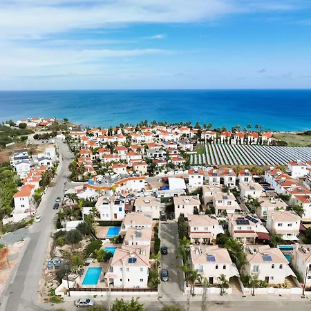 Angelina - 300m From Kapparis Vakantiehuis *