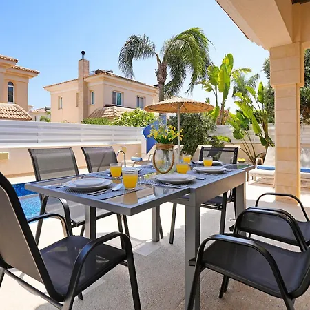 Villa Angelina - 300m From Kapparis