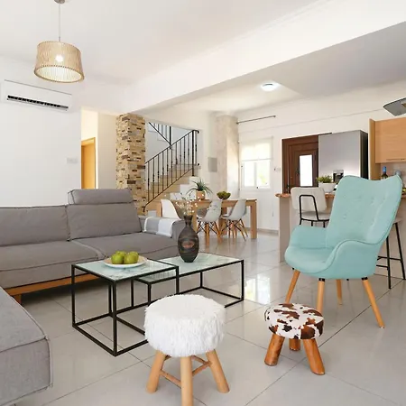 Villa Angelina - 300m From Kapparis Paralimni