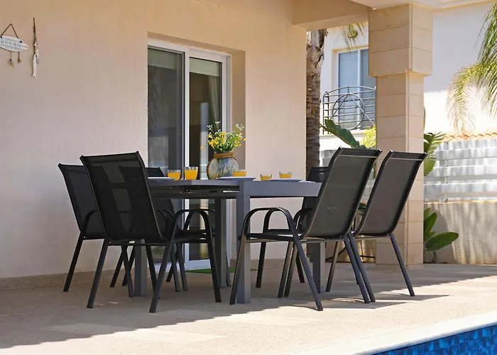 Angelina - 300m From Kapparis *