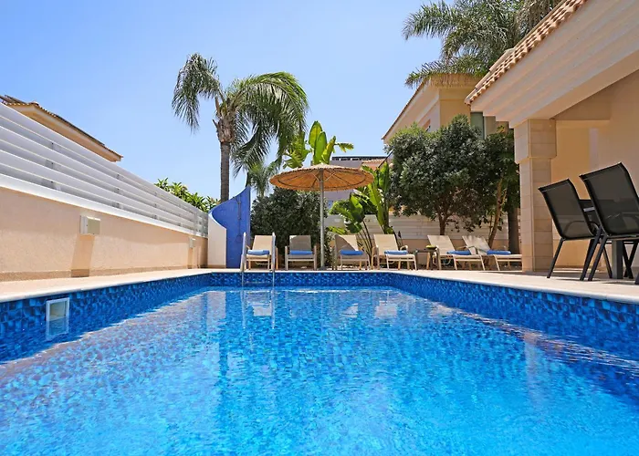 Angelina - 300m From Kapparis * Paralimni