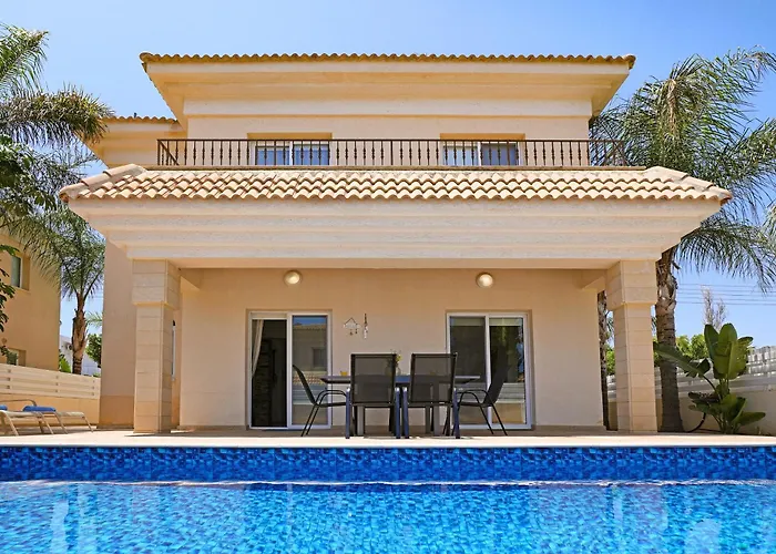 Angelina - 300m From Kapparis